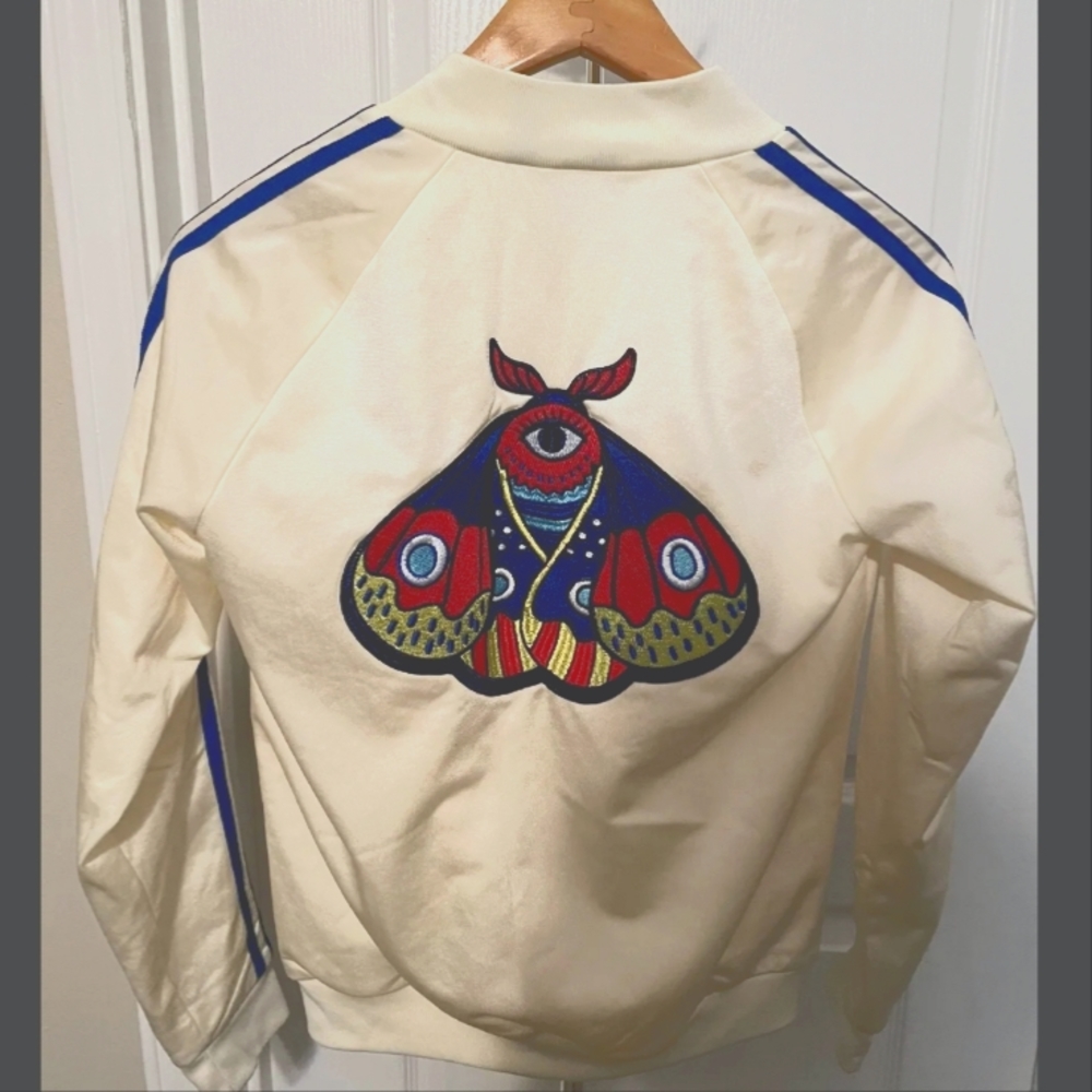 RARE AUTH ADIDAS ZIP-UP MOTH EMBROIDERY